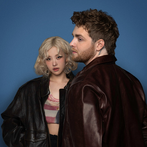 爽⋯好紧⋯别夹⋯喷水开
